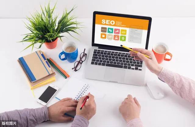 谢霆锋为窦靖童送花篮